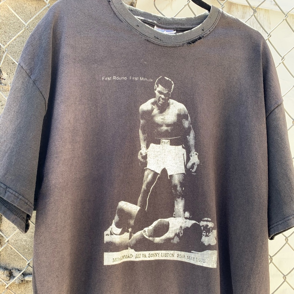 Muhammad Ali Distressed T-Shirt - Picture 2 of 5